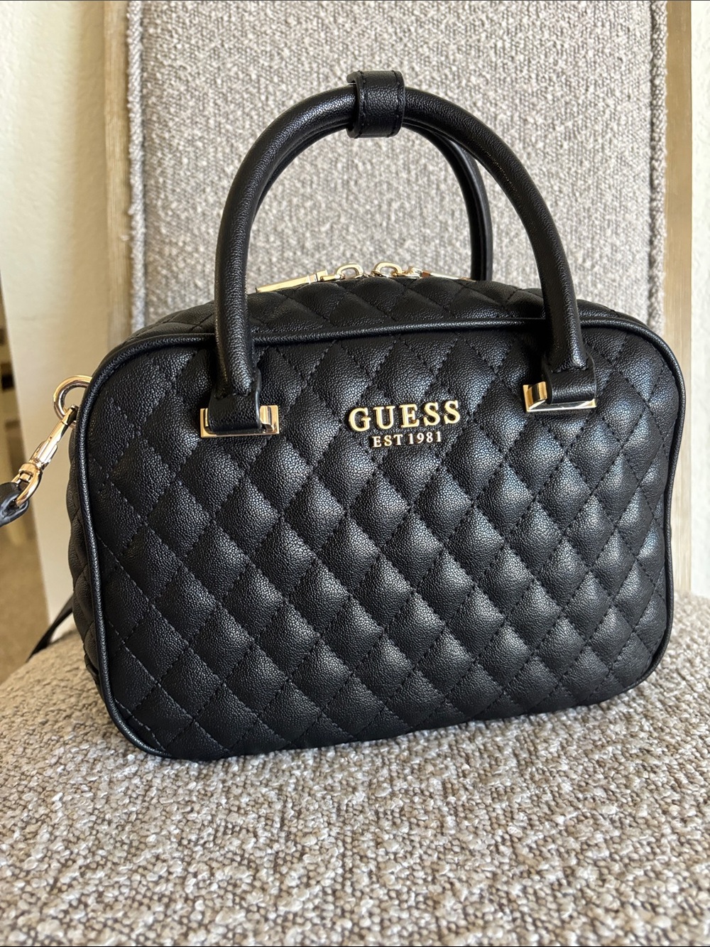 Guess Atabey Quilted Box Satchel Bag w/ Detachable Adjustable Strap New - Picture 6 of 16
